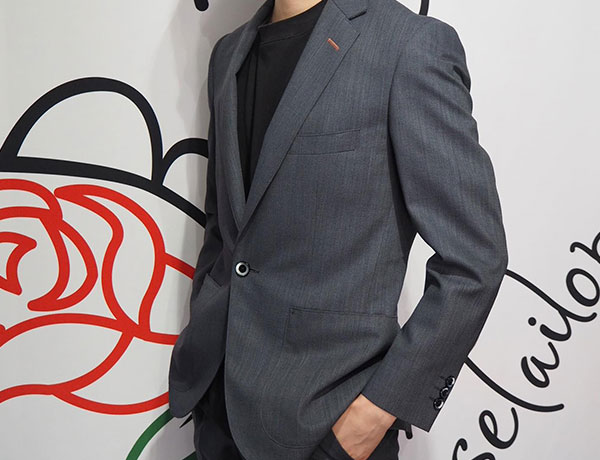 セットアップスーツ